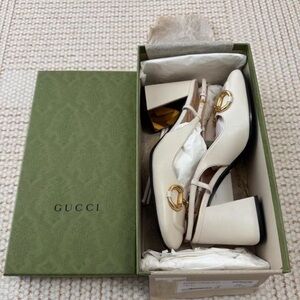 Gucci Women's Cream Heels with Gold Accent